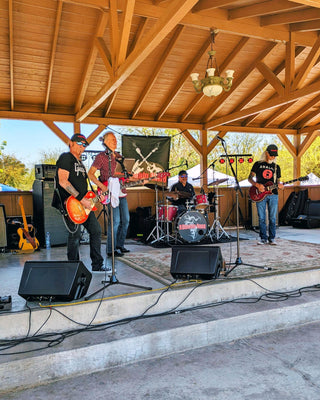 The Smokin Guns - Live Music in August