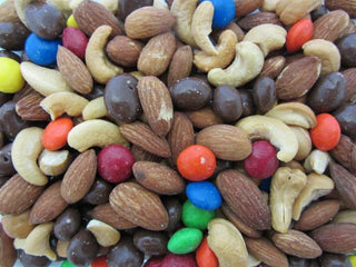 Ultimate Nut & Candy Mix 8 oz.