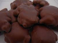 Candy & Chocolate - Milk Chocolate Pecan Caramel Clusters 8 oz.